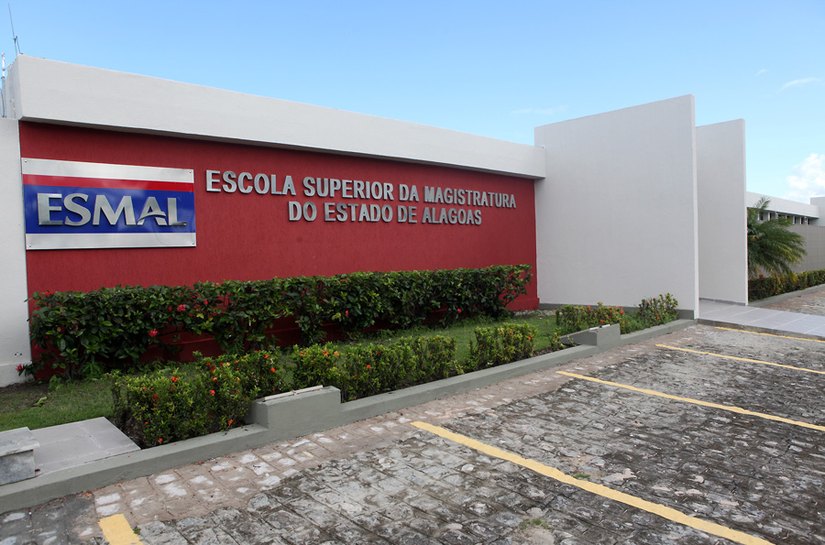 Esmal inscreve para seminário sobre Justiça, Drogas e Políticas Públicas