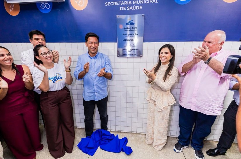 Prefeito Rodrigo Cunha entrega PAM Salgadinho reformado, agora sede do Saúde da Gente Especialidades