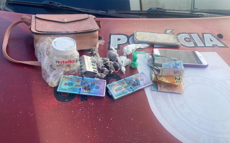 5º Batalhão prende duas mulheres envolvidas com tráfico de drogas no Benedito Bentes