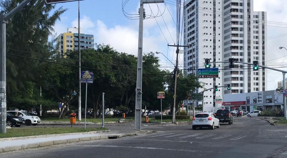 AVENIDA ADÉLIA FRANCO