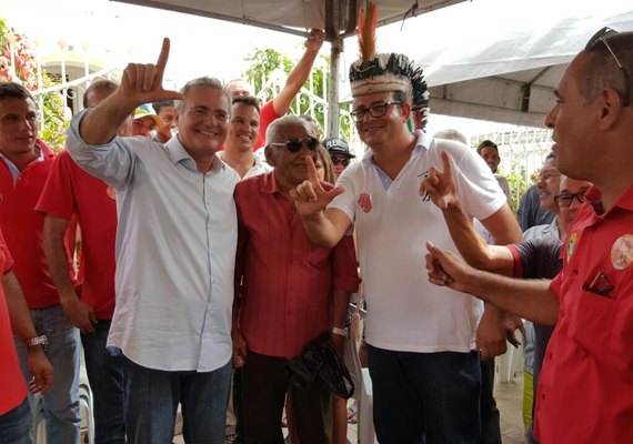 Renan entra de vez na campanha municipal em Alagoas