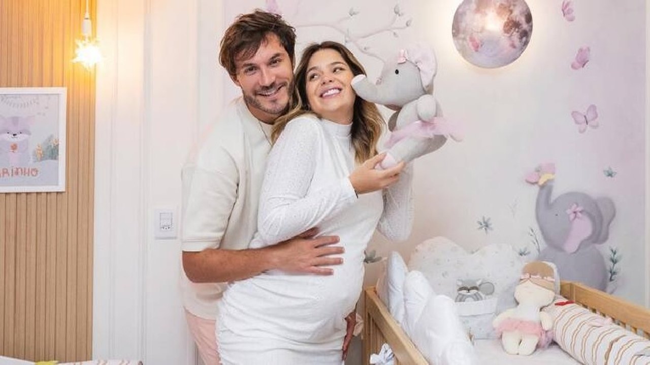 Viih Tube e Eliezer se emocionam com o quarto da filha: ‘O mundinho dela’