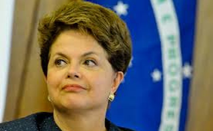 Dilma Rousseff afirma que não vai diminuir e nem parar Bolsa Família