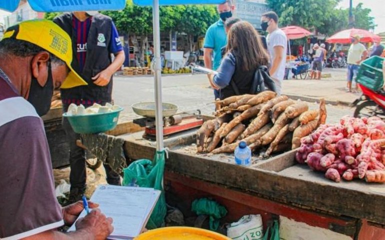 Ambulantes cadastrados estão sendo realocados para que possam comercializar com segurança