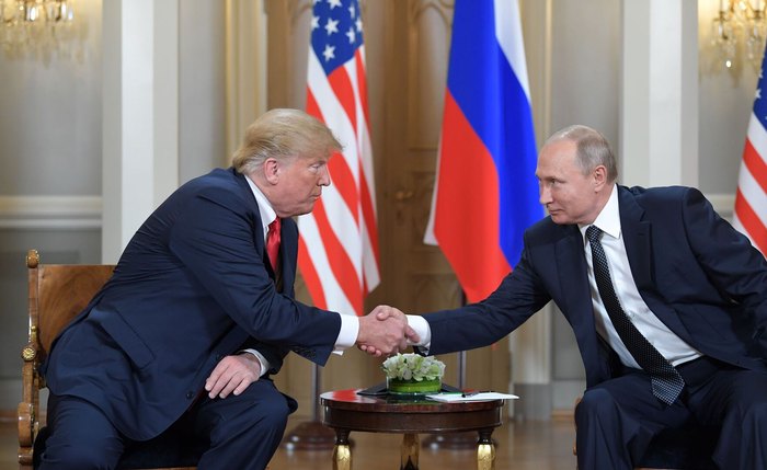 Em nova conversa, Vladimir Putin oferece a Donald Trump participar das conversas nucleares com o Irã
