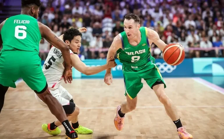 Paris-2024: Vitória da Grécia garante Brasil nas quartas do basquete