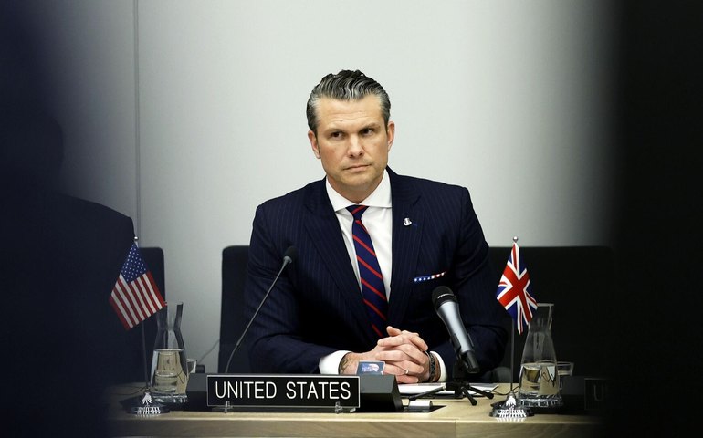 Mídia: chefe do Pentágono fala em 'reviver' bases no Panamá para 'proteger' o canal