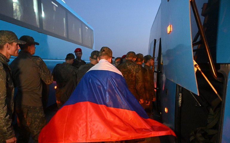 Rússia e Ucrânia realizam troca de 175 prisioneiros de guerra de cada lado