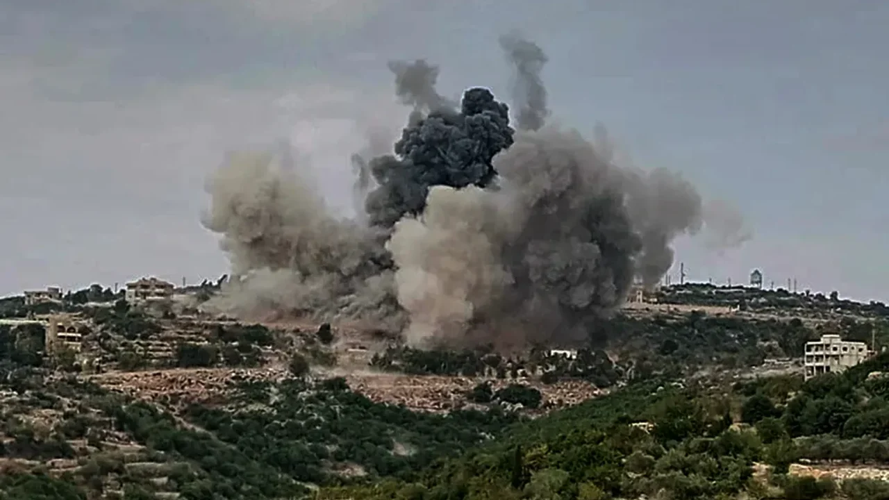 Ataque de Israel bloqueia principal ligação entre Líbano e Síria, rota usada por pessoas que tentam fugir da guerra