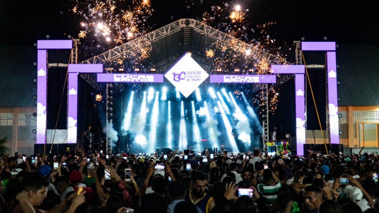 Show de comemoração dos 130 anos de Emancipação Política de Traipu atrai milhares de pessoas