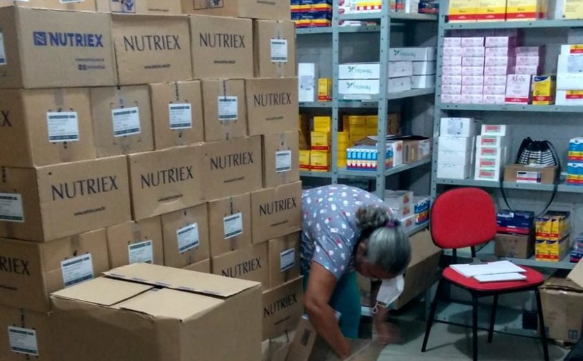 Prefeitura de Penedo recebe kit de medicamentos básicos do SUS