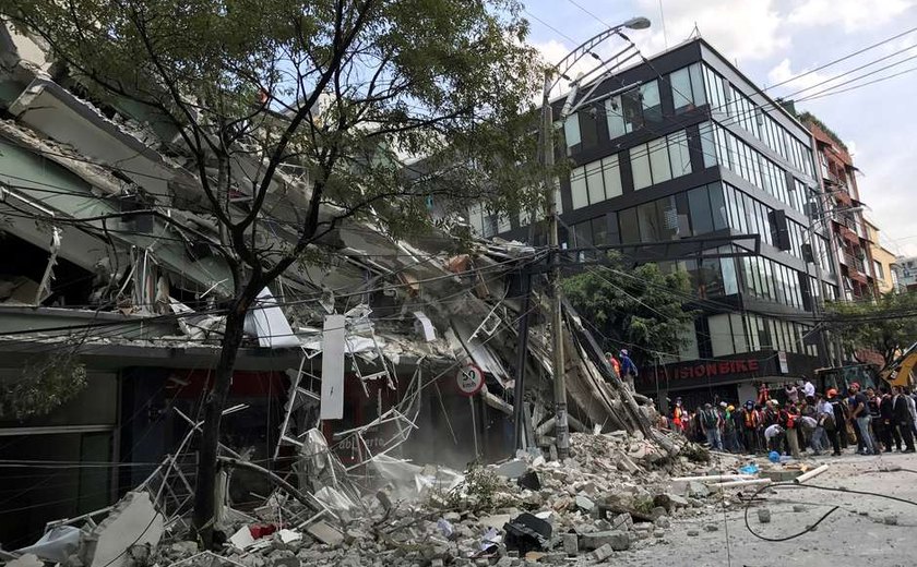 Terremoto no México mata 217 e derruba dezenas de prédios