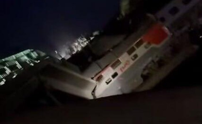 Interferência causa queda de ponte em Bryansk e acidente em trem de passageiros com vítima fatais