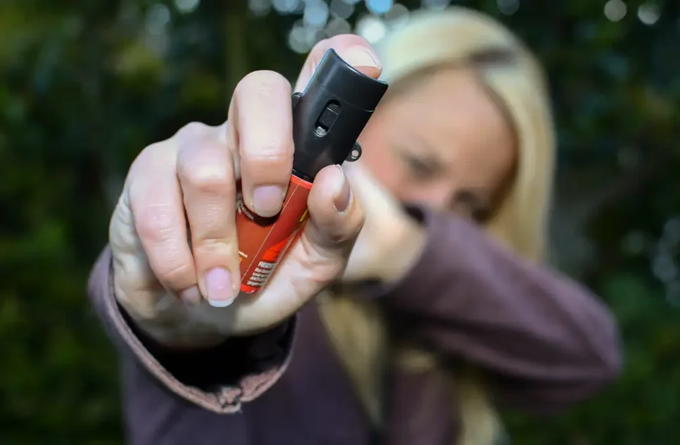 Spray como defesa pessoal / Foto: Foto: Dan Race/Adobe Stock