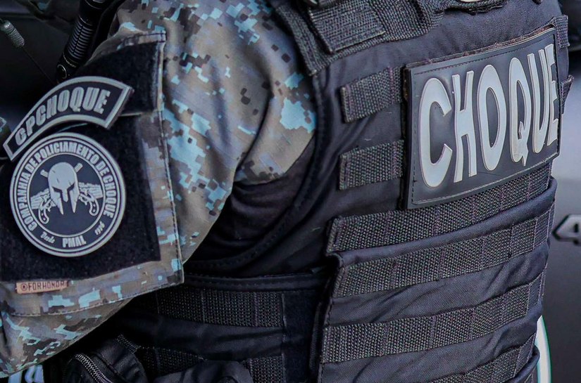 Polícia Militar prende foragida da Justiça por associação e tráfico em Maceió