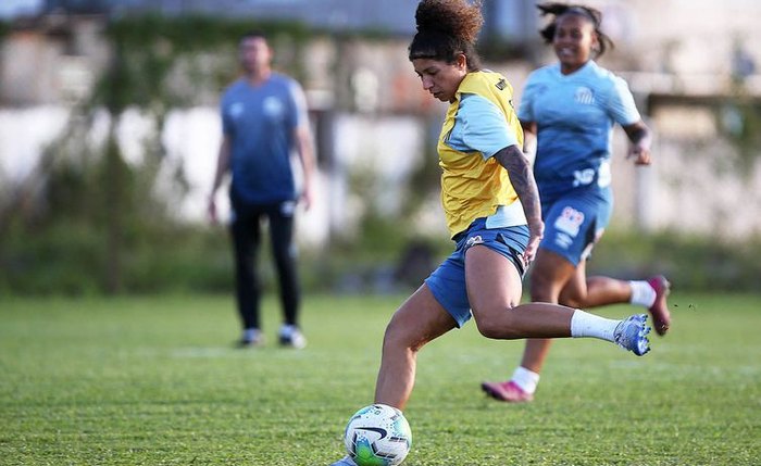 A atacante Cristiane, do Santos, deve ser escalada para a partida desta quarta (26) contra o Audax, às 14h, na Vila Belmiro