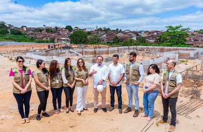 Prefeito Luciano Barbosa mobiliza engenheiros e arquitetos em visitas a obras