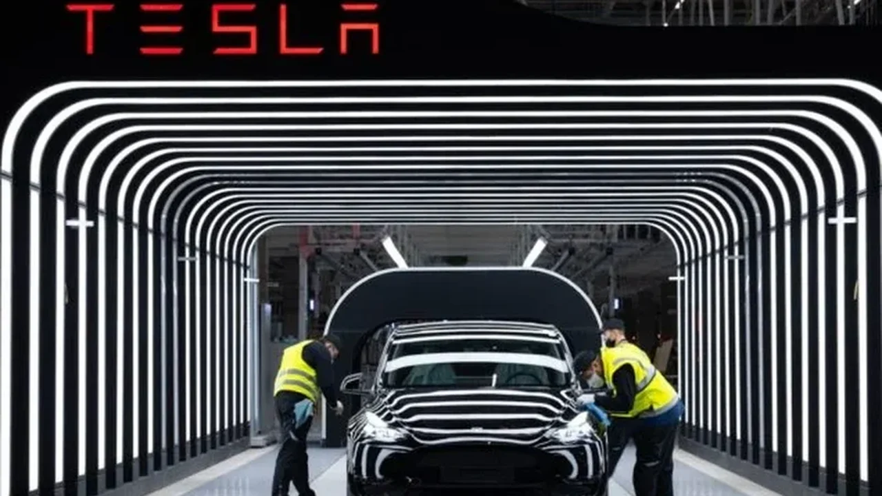 Tesla inclui quase 3 milhões de carros em recall na China devido a riscos em maçanetas ocultas