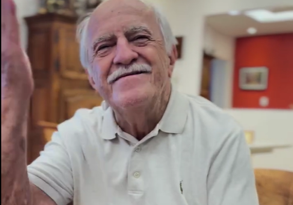 Ary Fontoura recebe alta de hospital e volta para casa: estou bem