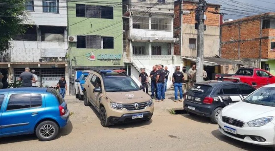 Primas são mortas a tiros dentro de casa em Salvador