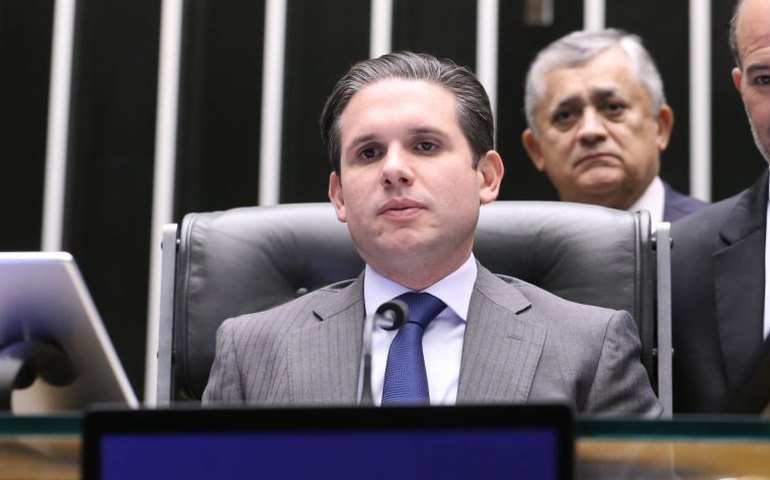 Motta cria comissão para analisar projeto que amplia limite de faturamento do MEI