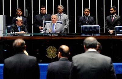 Renan anuncia ações no STF para questionar Operação Métis 
