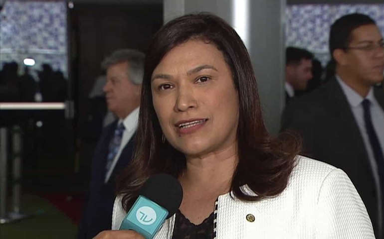 Deputada federal Maria Rosas testa positivo para covid-19 e é entubada