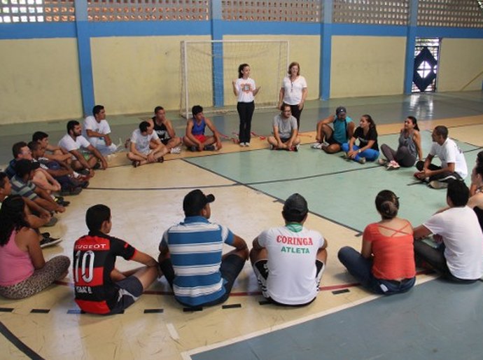 Monitores de programa recebem treinamento em Arapiraca