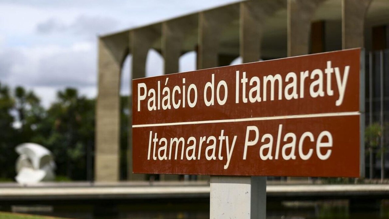 Tel Aviv retalia Itamaraty por ignorar nomeação de embaixador israelense no Brasil
