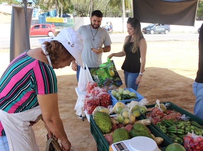 Feira Orgânica da Semarh volta a oferecer produtos à população