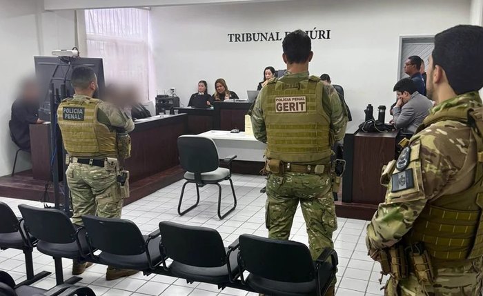 Julgamento do réu acusado de praticar feminicídio contra esposa em Murici