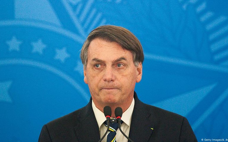 Em pronunciamento, Bolsonaro defende uso da cloroquina contra covid-19