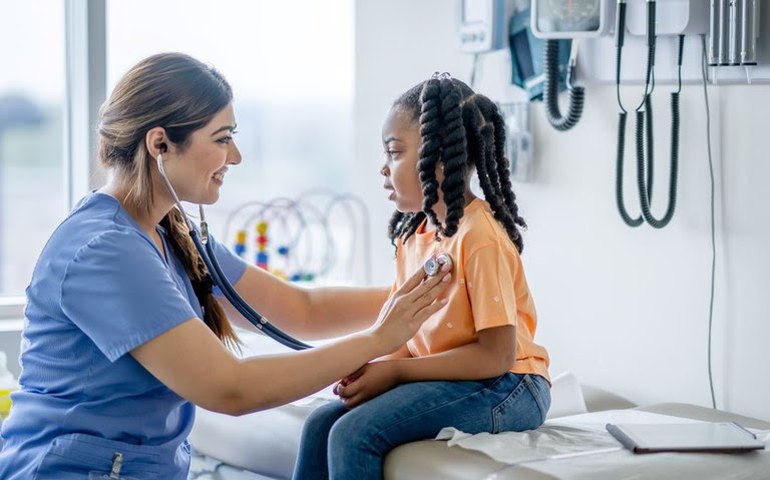 Governo do Brasil anuncia chegada de 322 médicos especialistas e R$ 2,5 bilhões para novas unidades de saúde