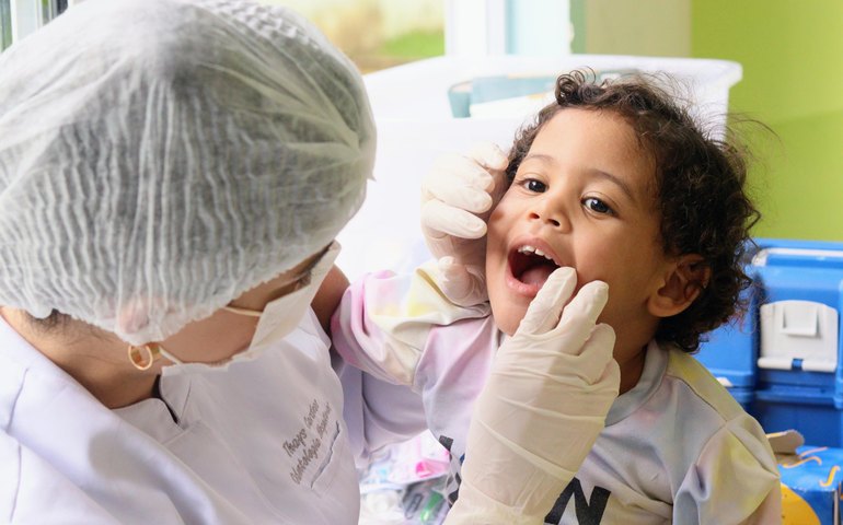  Criando Sorrisos leva saúde bucal para quase 3 mil crianças em Alagoas 