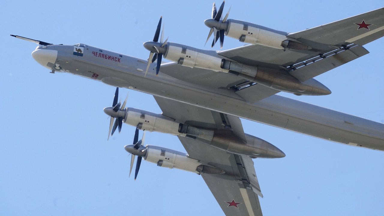 Mídia explica por que o bombardeiro estratégico russo Tu-95 segue sendo uma aeronave formidável