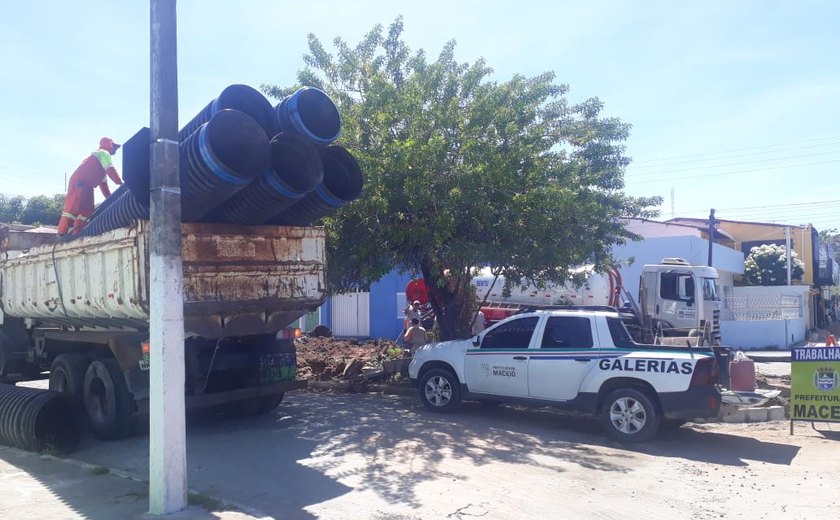 Prefeitura inicia obras de drenagem no Santo Eduardo