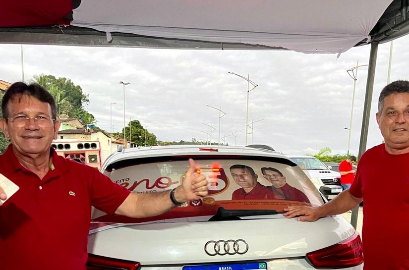 Neno Freitas inicia campanha com grande adesivaço em Branquinha