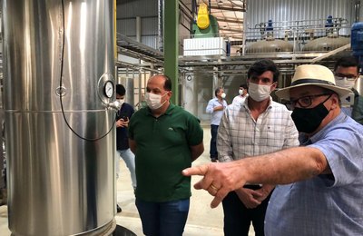 Com incentivos fiscais do Governo de AL, indústria alimentícia começa a operar em Teotônio Vilela