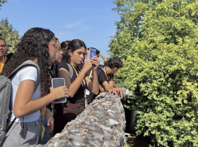 Entre catedrais, histórias e sonhos: alunos alagoanos narram intercâmbio em Canterbury, na Inglaterra