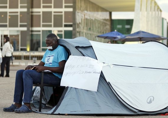 Após ordem de Moraes, deputado aliado de Bolsonaro deixa acampamento