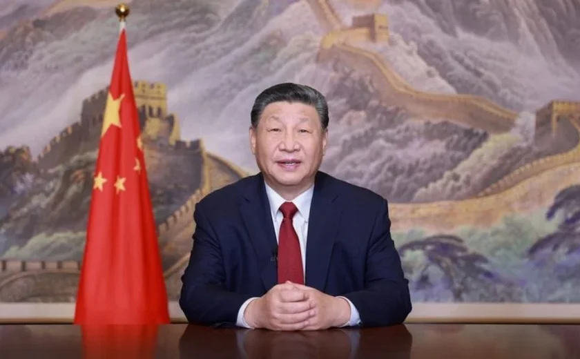 Xi Jinping defende integração entre venda interna e exportações para fortalecer mercado chinês