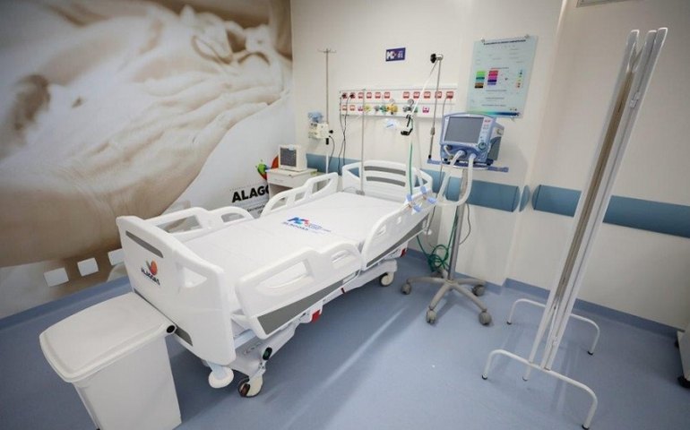 Leitos de UTI do Hospital Metropolitano são habilitados e passam a contar com recursos federais