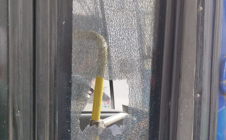 Mesmo com escolta torcedores do CSE são alvo de pedradas ao chegar em Arapiraca