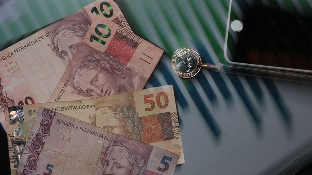 Dívida Pública sobe 2,34% em novembro e se aproxima de R$ 5,5 tri