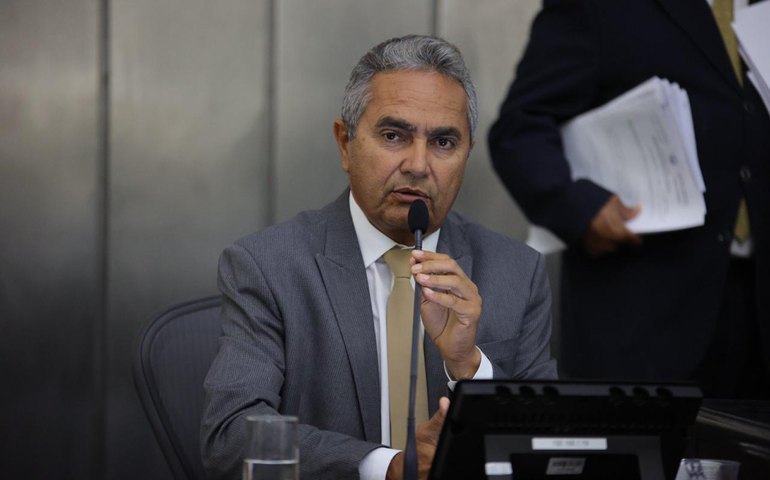 Francisco Tenório anuncia audiência pública sobre área afetada pela Braskem
