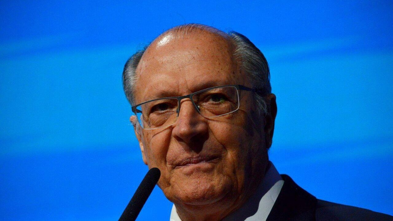 'Tarifa lá, tarifa aqui': governo publica até terça o decreto da lei da reciprocidade, diz Alckmin