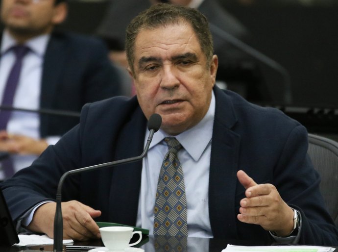 Projeto de lei sobre reforço escolar é discutido em 1º turno, na ALE