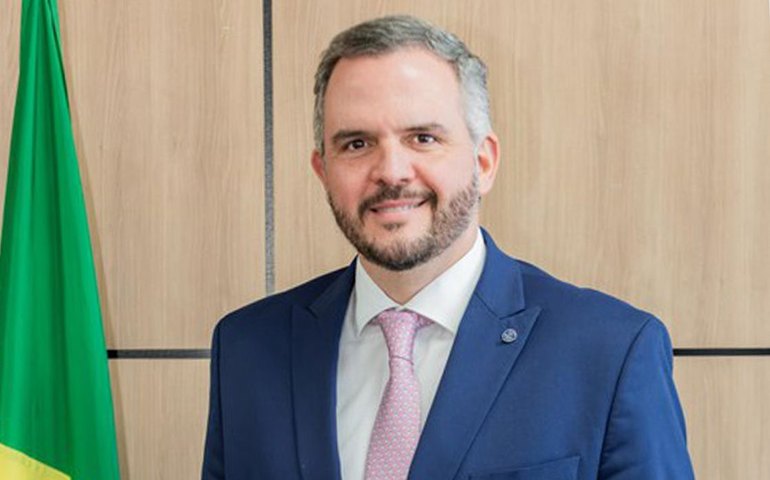 Governo prepara medidas para amenizar reajuste do querosene de aviação