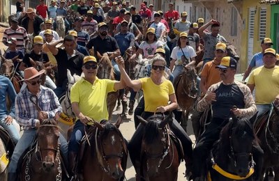 Deputado Francisco Tenório e Doutora Maryelly realizam a maior cavalgada da história de Chã Preta