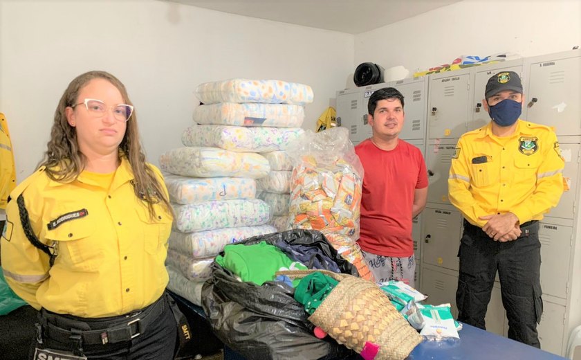 Ação solidária da SMTT entrega cestas com alimentos a famílias desabrigadas em Arapiraca